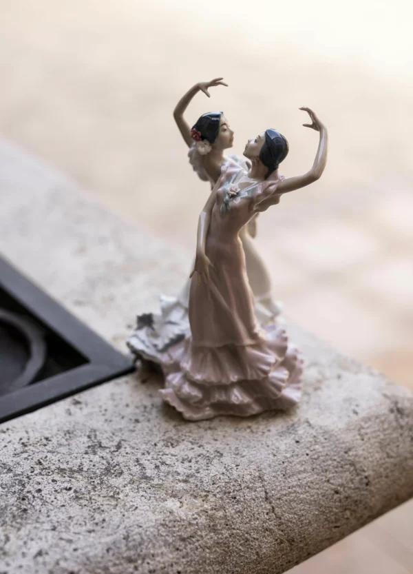 Ole Flamenco Couple Figurine