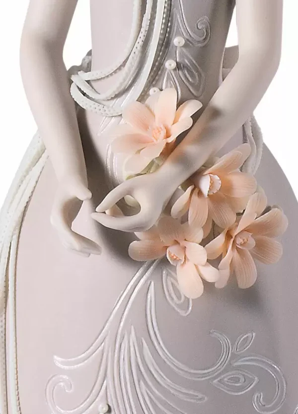 Haute Allure Exclusive Model Woman Figurine. Limited Edition