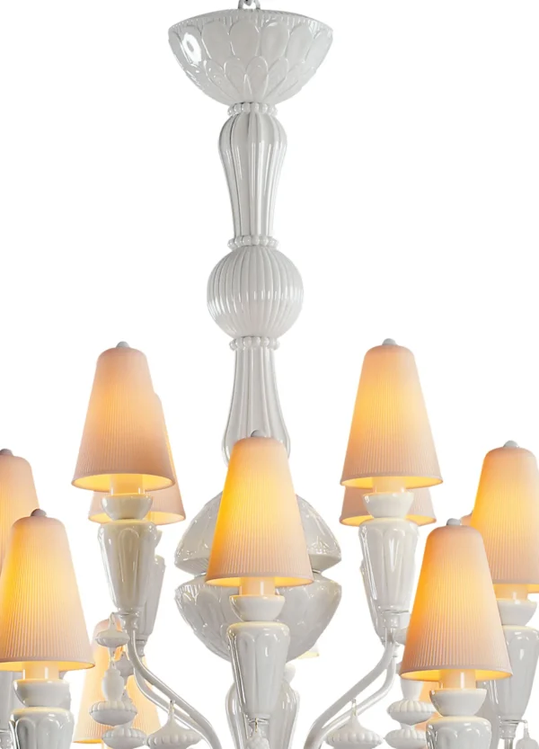 Ivy and Seed 20 Lights Chandelier - Medium Model White