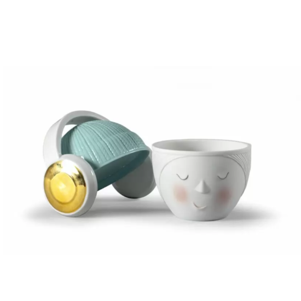 Lee Headphones Box. White