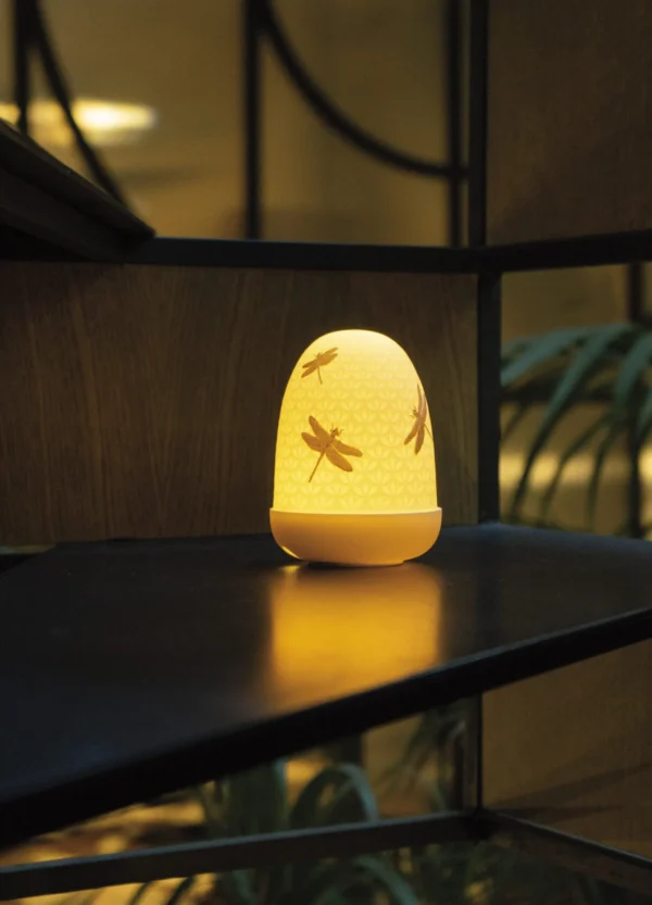 Dragonflies Dome Table Lamp