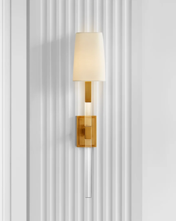 Reagan Medium Tail Sconce