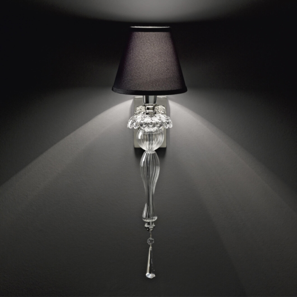 Vogue Lamp (Black)