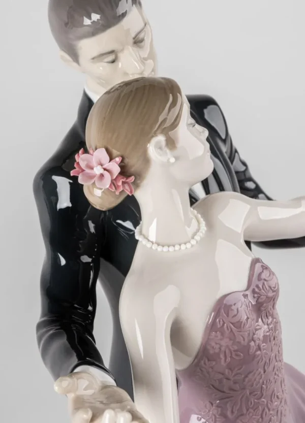 Anniversary waltz Sculpture