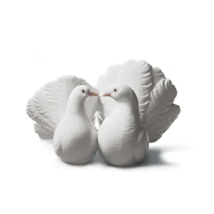 COUPLE OF DOVES