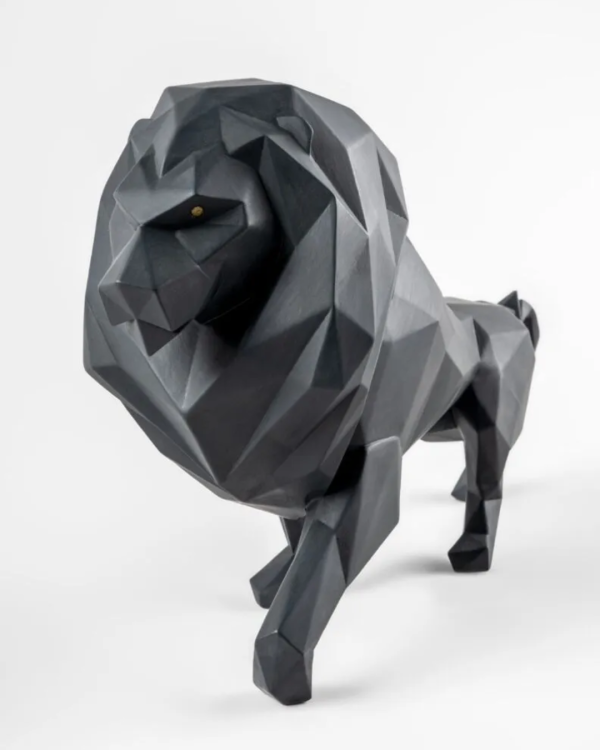 Lion Sculpture. Matte Black