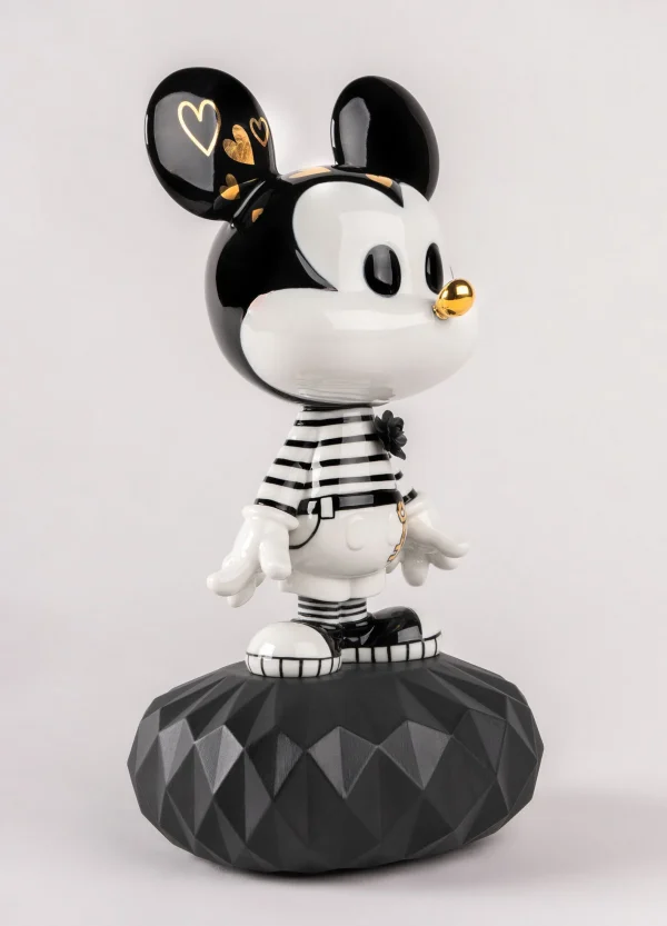 Mickey in black and white Sculpture
