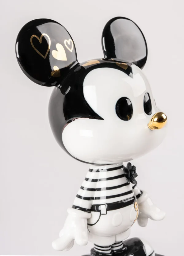 Mickey in black and white Sculpture