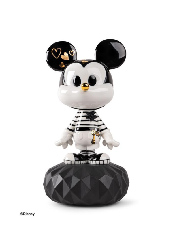 Mickey in black and white Sculpture